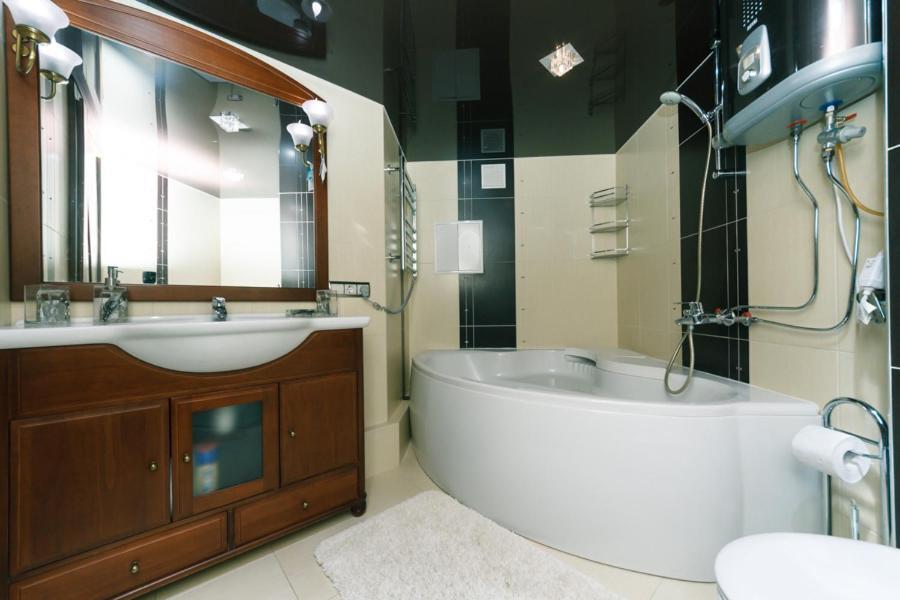 Stylish Two-Level Flat 2 Min From Khreschatyk キエフ エクステリア 写真